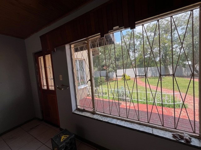 To Let 3 Bedroom Property for Rent in Kibler Park Gauteng