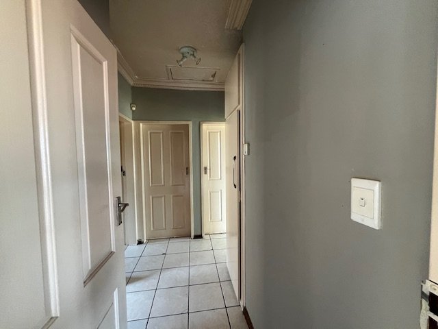 To Let 3 Bedroom Property for Rent in Kibler Park Gauteng