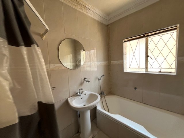 To Let 3 Bedroom Property for Rent in Kibler Park Gauteng