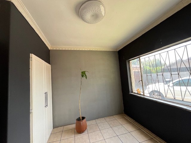 To Let 3 Bedroom Property for Rent in Kibler Park Gauteng