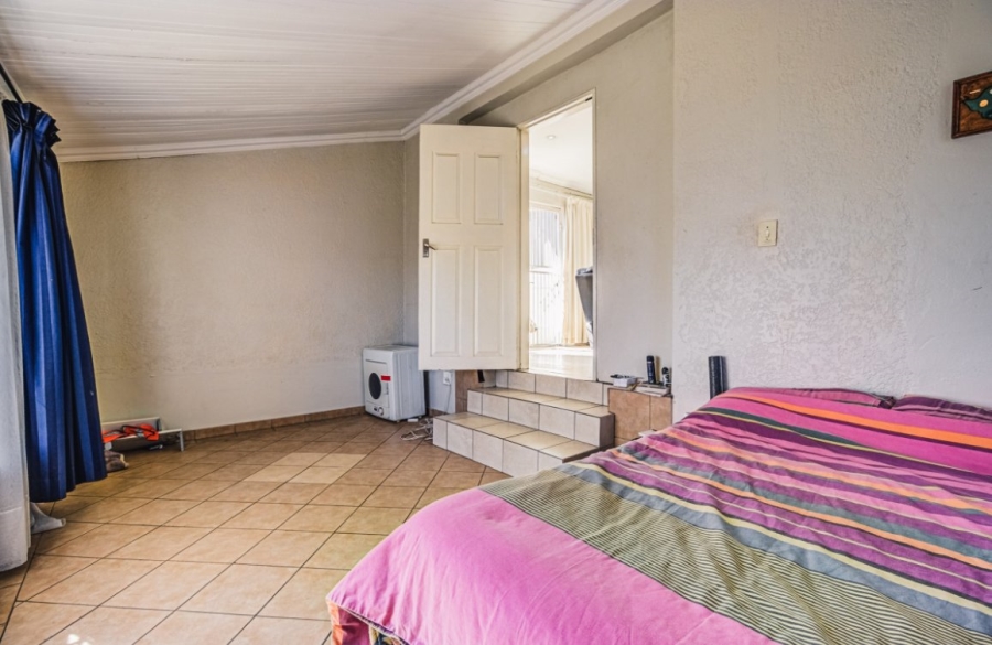 3 Bedroom Property for Sale in Buurendal Gauteng