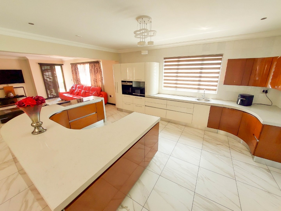 5 Bedroom Property for Sale in Blue Valley Golf Estate Gauteng