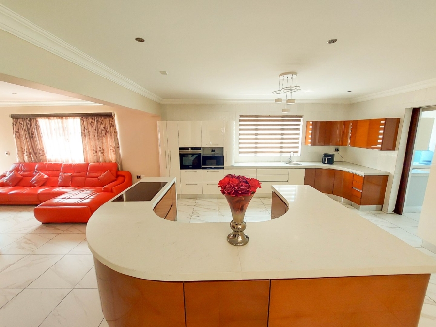 5 Bedroom Property for Sale in Blue Valley Golf Estate Gauteng