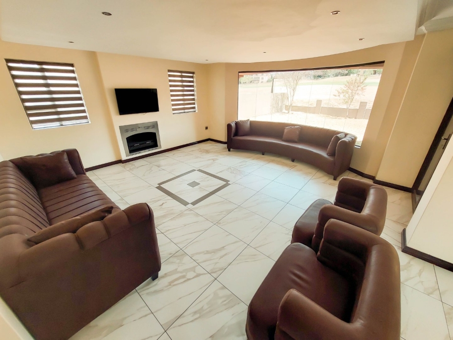 5 Bedroom Property for Sale in Blue Valley Golf Estate Gauteng