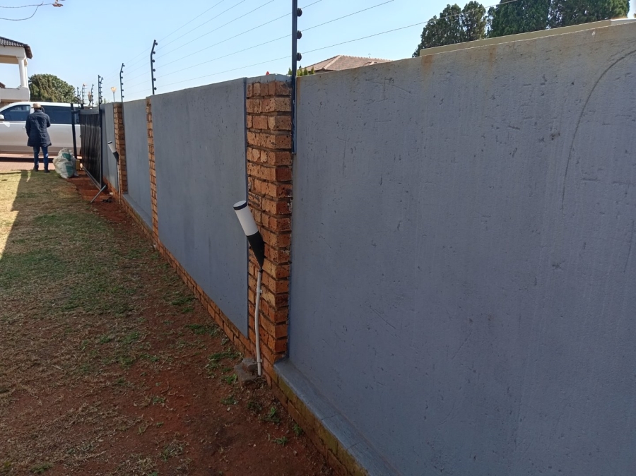 4 Bedroom Property for Sale in Cultura Park Gauteng