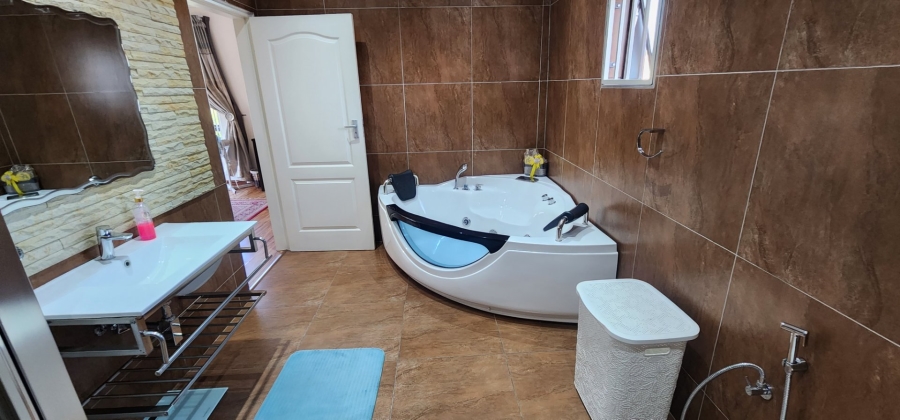 4 Bedroom Property for Sale in Erasmia Gauteng