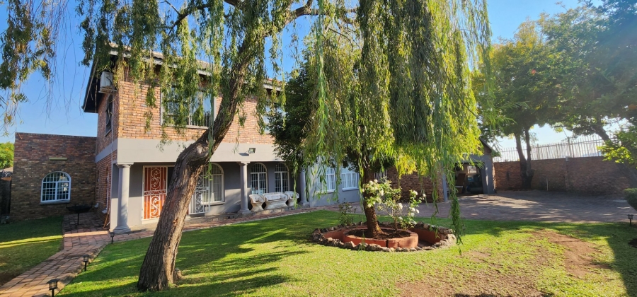 4 Bedroom Property for Sale in Erasmia Gauteng