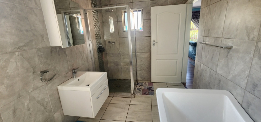 4 Bedroom Property for Sale in Erasmia Gauteng