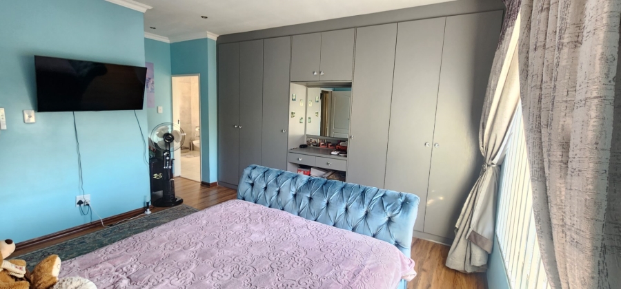 4 Bedroom Property for Sale in Erasmia Gauteng