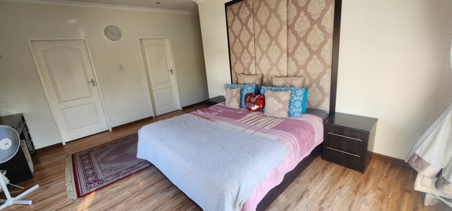 4 Bedroom Property for Sale in Erasmia Gauteng