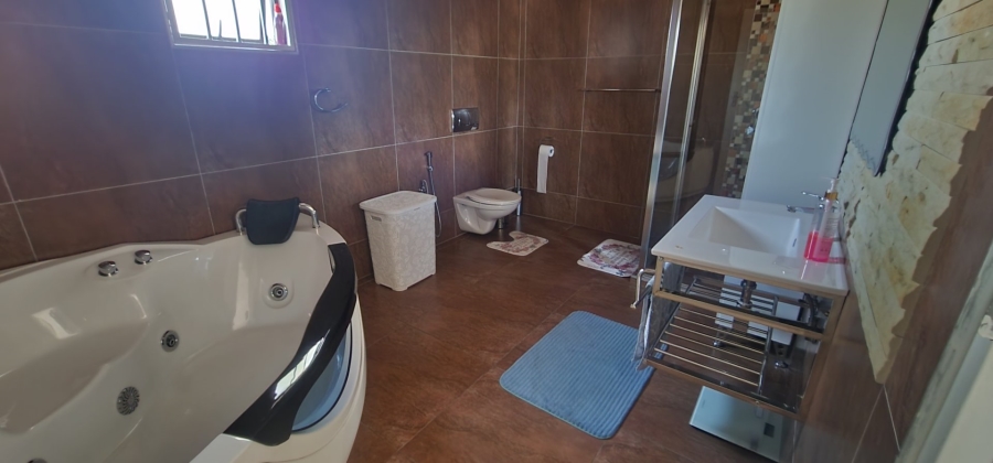 4 Bedroom Property for Sale in Erasmia Gauteng