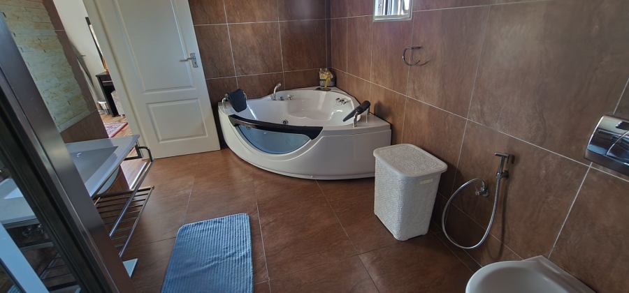 4 Bedroom Property for Sale in Erasmia Gauteng