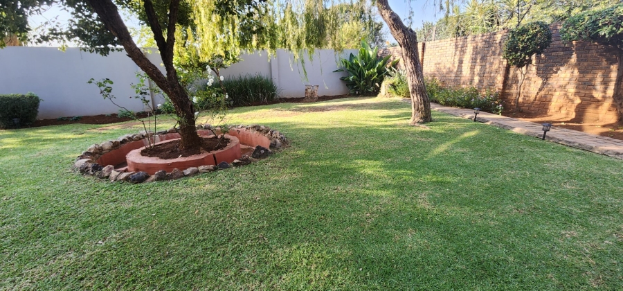 4 Bedroom Property for Sale in Erasmia Gauteng