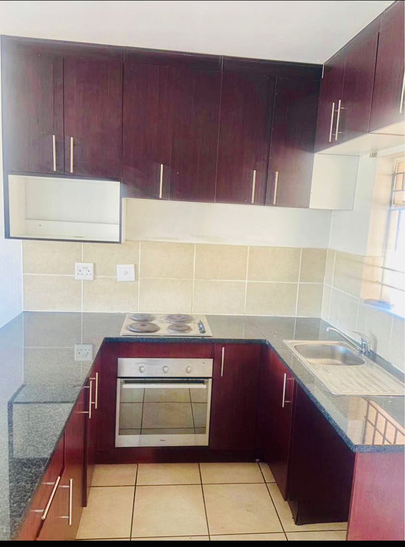 2 Bedroom Property for Sale in Pretoria North Gauteng