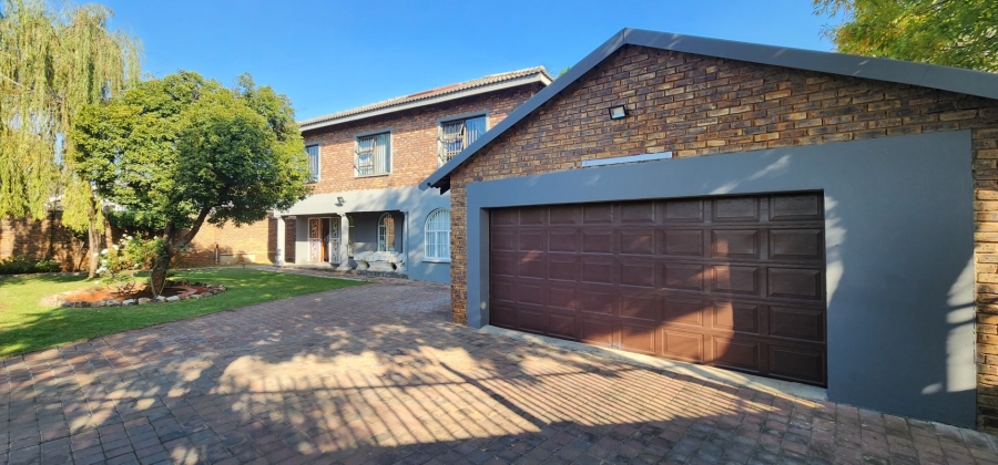 To Let 4 Bedroom Property for Rent in Erasmia Gauteng