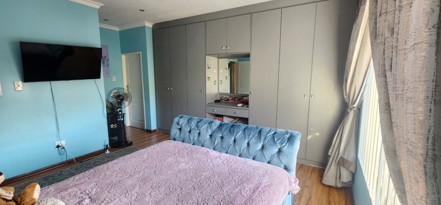 To Let 4 Bedroom Property for Rent in Erasmia Gauteng