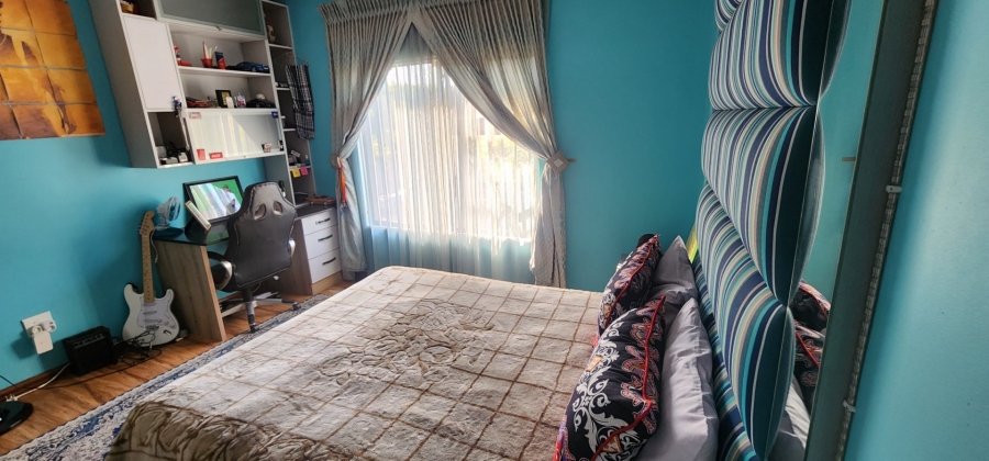 To Let 4 Bedroom Property for Rent in Erasmia Gauteng