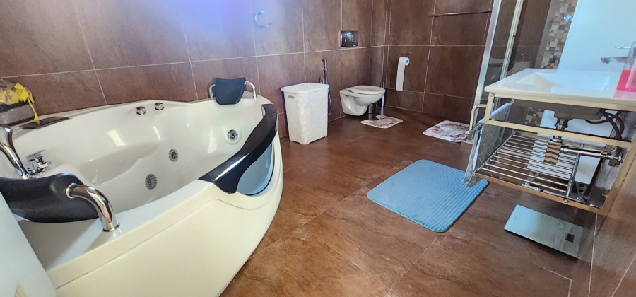 To Let 4 Bedroom Property for Rent in Erasmia Gauteng