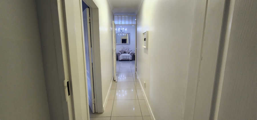To Let 4 Bedroom Property for Rent in Erasmia Gauteng