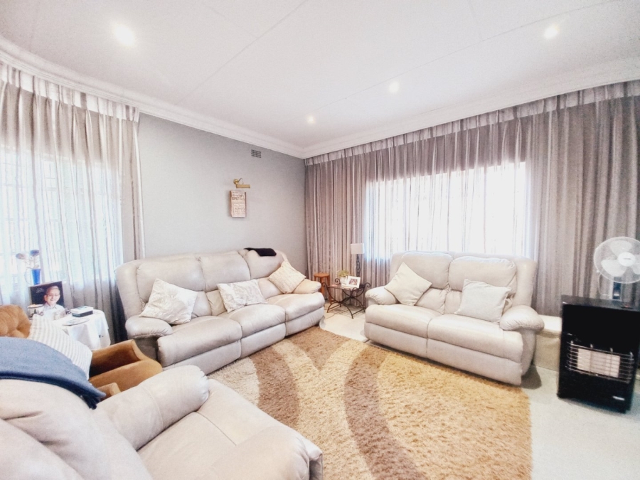 3 Bedroom Property for Sale in Eastleigh Ridge Gauteng
