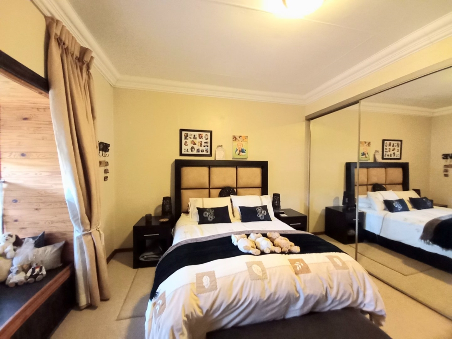 3 Bedroom Property for Sale in Eastleigh Ridge Gauteng