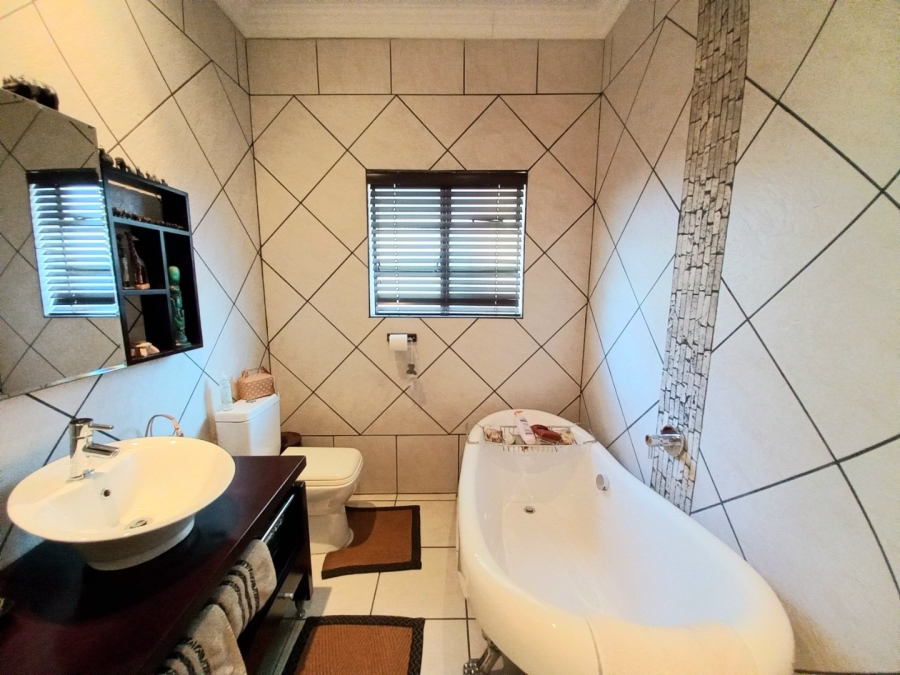 3 Bedroom Property for Sale in Eastleigh Ridge Gauteng