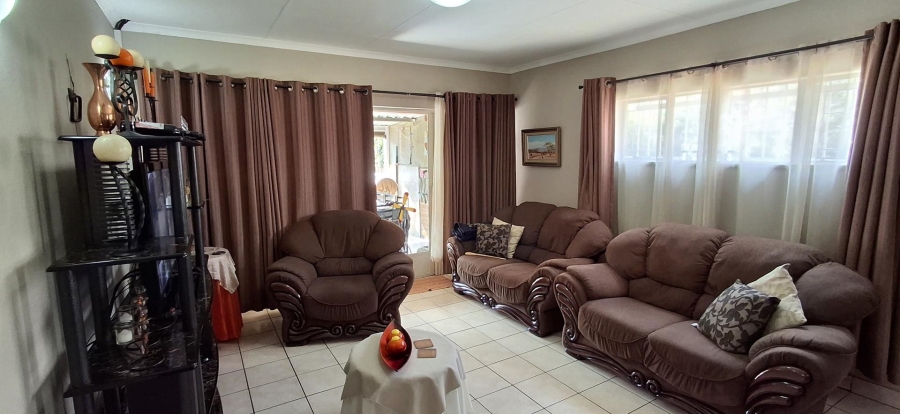 3 Bedroom Property for Sale in Barvallen Gauteng