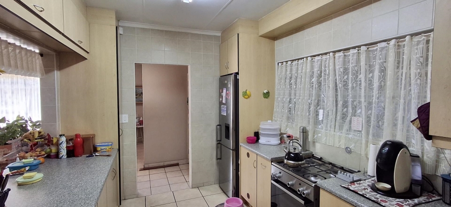 3 Bedroom Property for Sale in Barvallen Gauteng