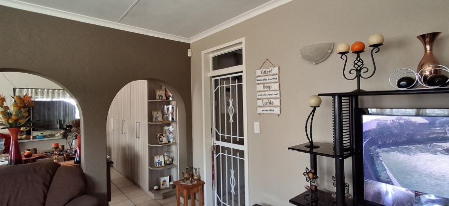 3 Bedroom Property for Sale in Barvallen Gauteng