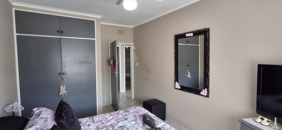 3 Bedroom Property for Sale in Barvallen Gauteng