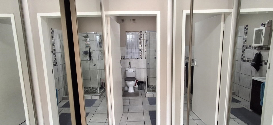 3 Bedroom Property for Sale in Barvallen Gauteng