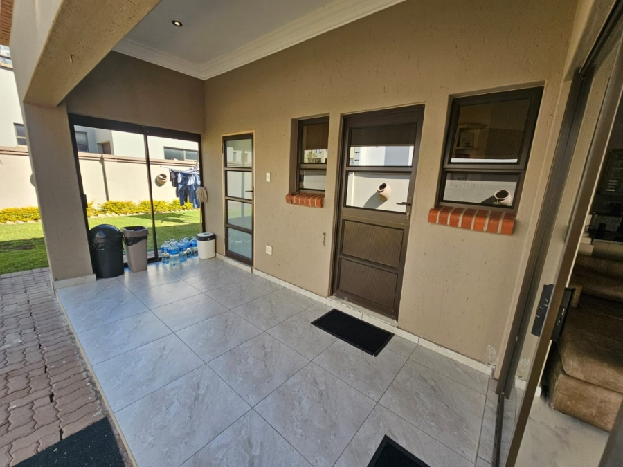 3 Bedroom Property for Sale in Crescent Wood Country Estate Gauteng