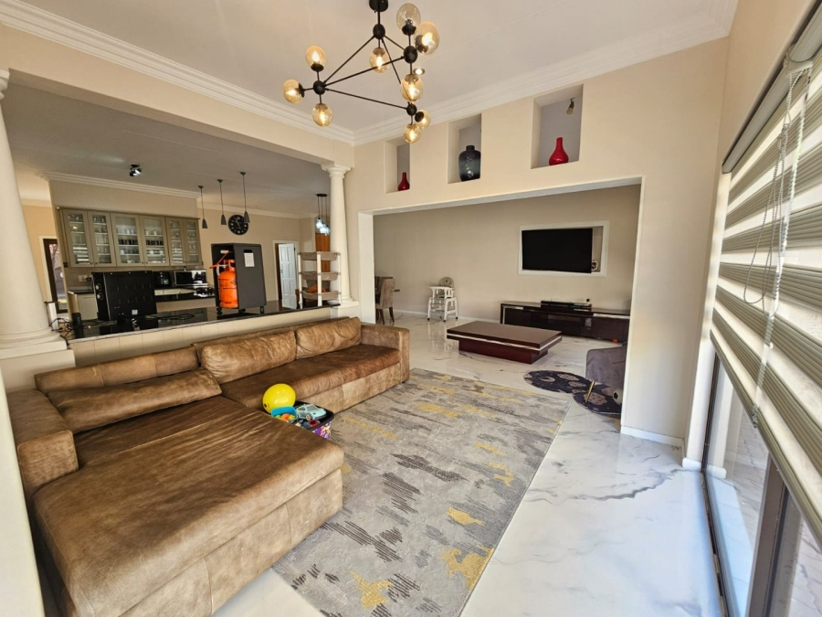 3 Bedroom Property for Sale in Crescent Wood Country Estate Gauteng