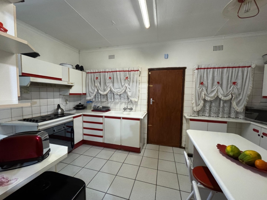 To Let 3 Bedroom Property for Rent in Laudium Ext 2 Gauteng