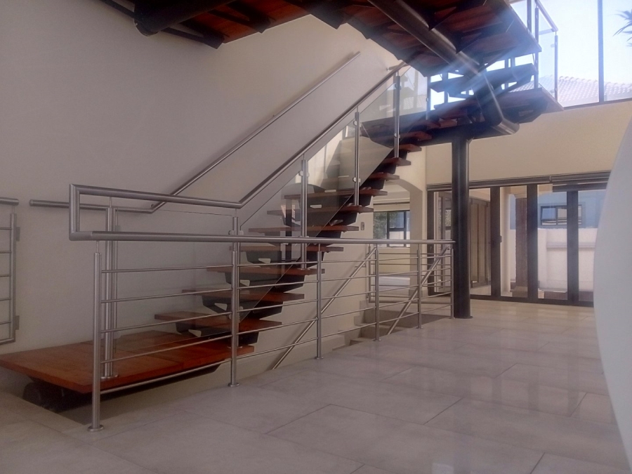 5 Bedroom Property for Sale in Blue Valley Golf Estate Gauteng