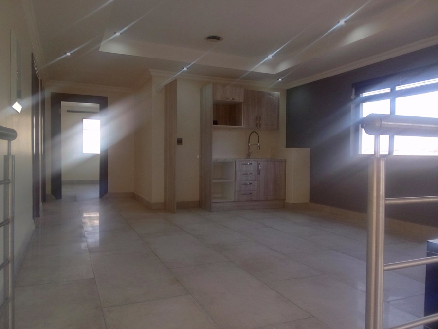5 Bedroom Property for Sale in Blue Valley Golf Estate Gauteng