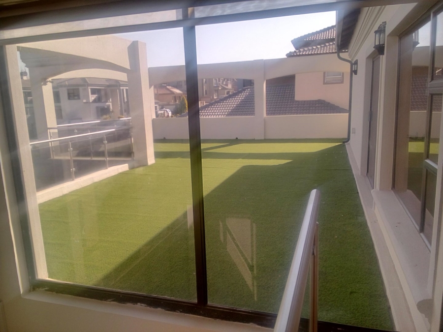 5 Bedroom Property for Sale in Blue Valley Golf Estate Gauteng