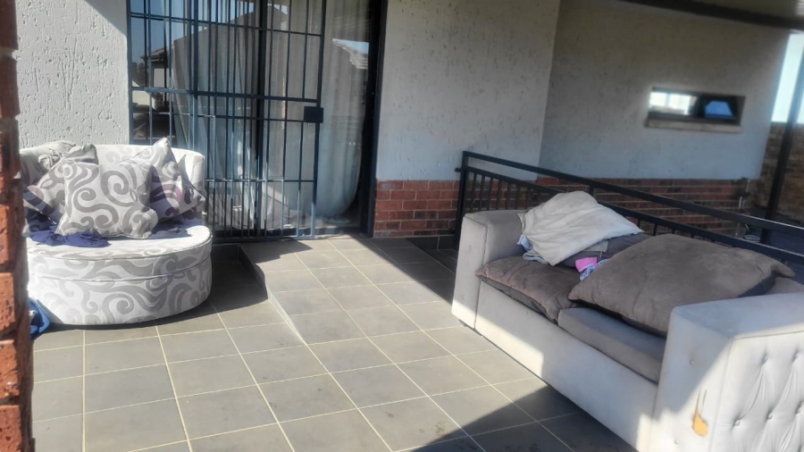 3 Bedroom Property for Sale in Lion Pride Gauteng