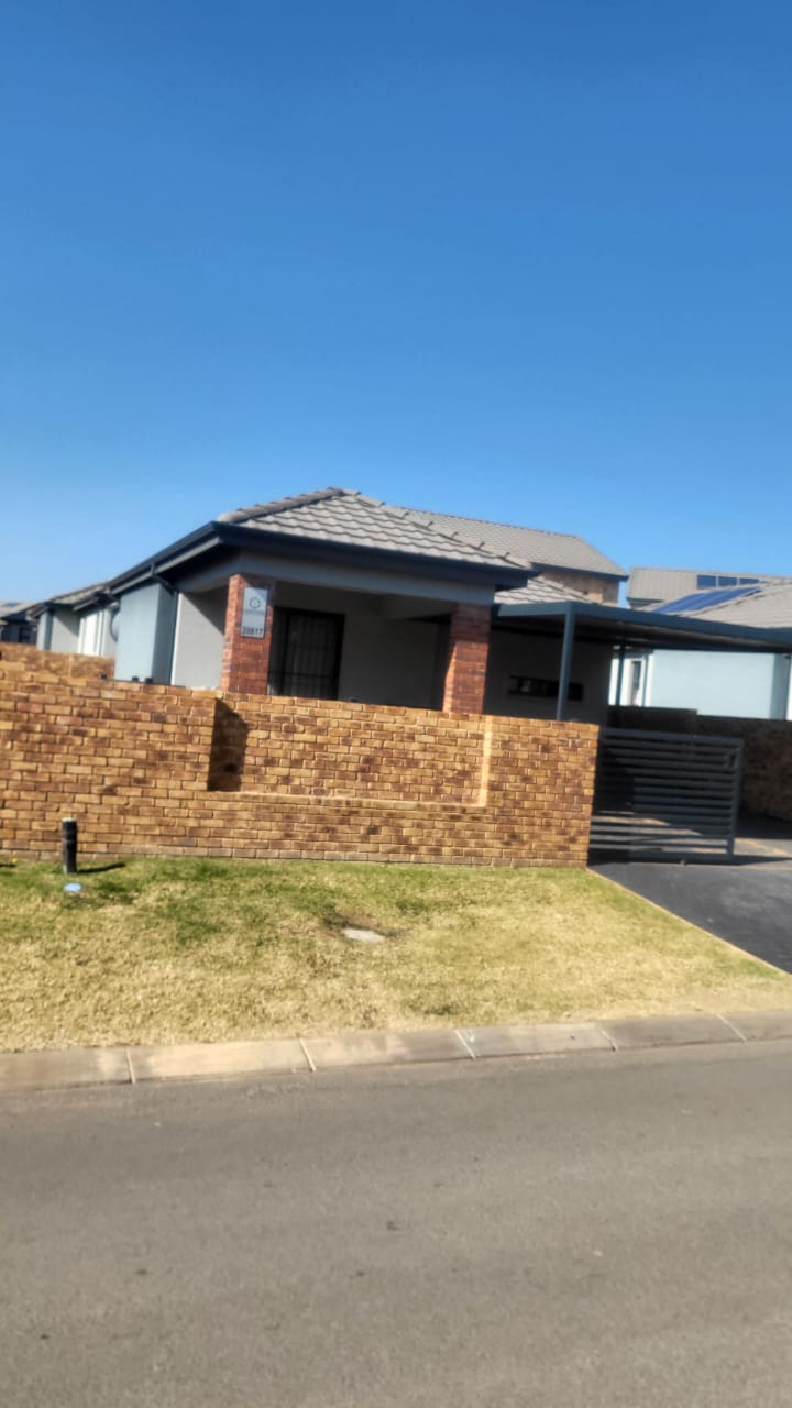 3 Bedroom Property for Sale in Lion Pride Gauteng