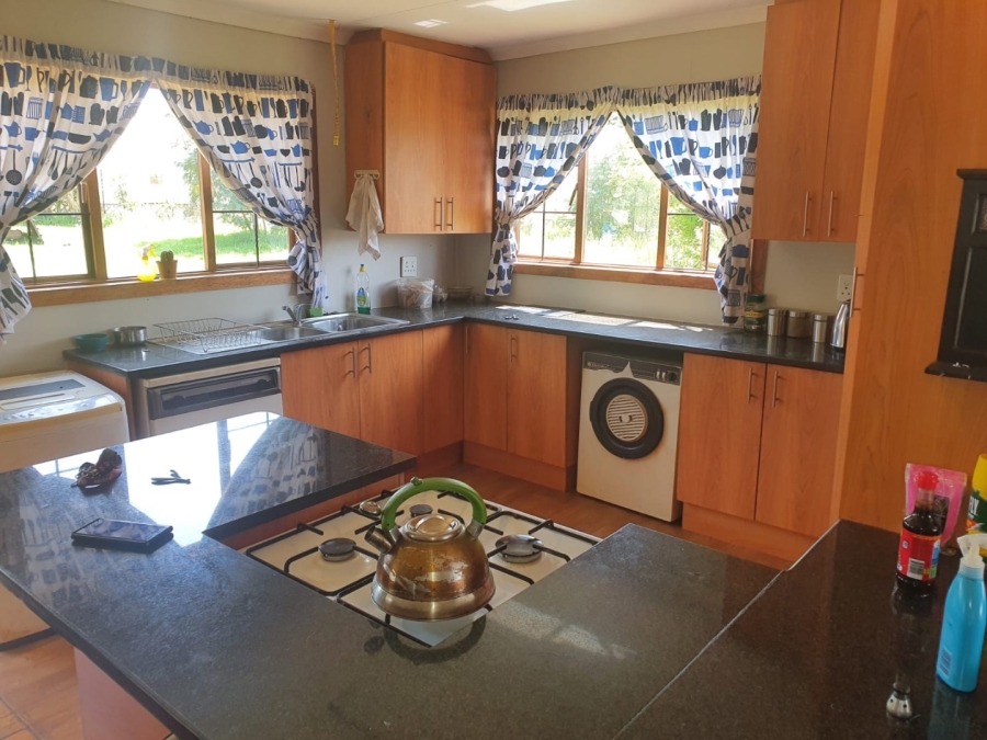 To Let 3 Bedroom Property for Rent in Fairlead Gauteng
