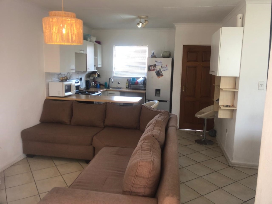 To Let 2 Bedroom Property for Rent in Rembrandt Park Gauteng