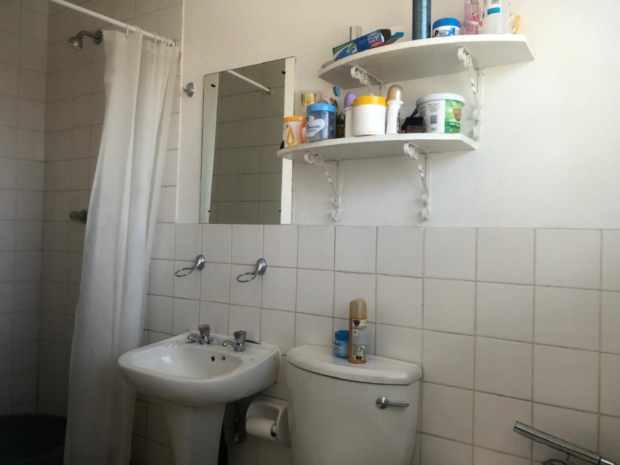 To Let 2 Bedroom Property for Rent in Rembrandt Park Gauteng