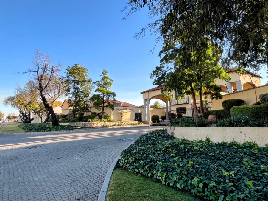 To Let 3 Bedroom Property for Rent in Noordwyk Gauteng