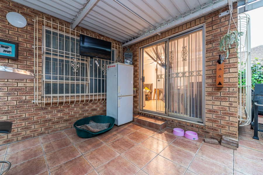 3 Bedroom Property for Sale in Helderkruin Gauteng