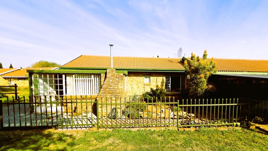 1 Bedroom Property for Sale in Kleinfontein A H Gauteng