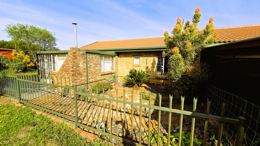 1 Bedroom Property for Sale in Kleinfontein A H Gauteng
