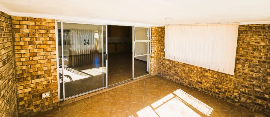 1 Bedroom Property for Sale in Kleinfontein A H Gauteng