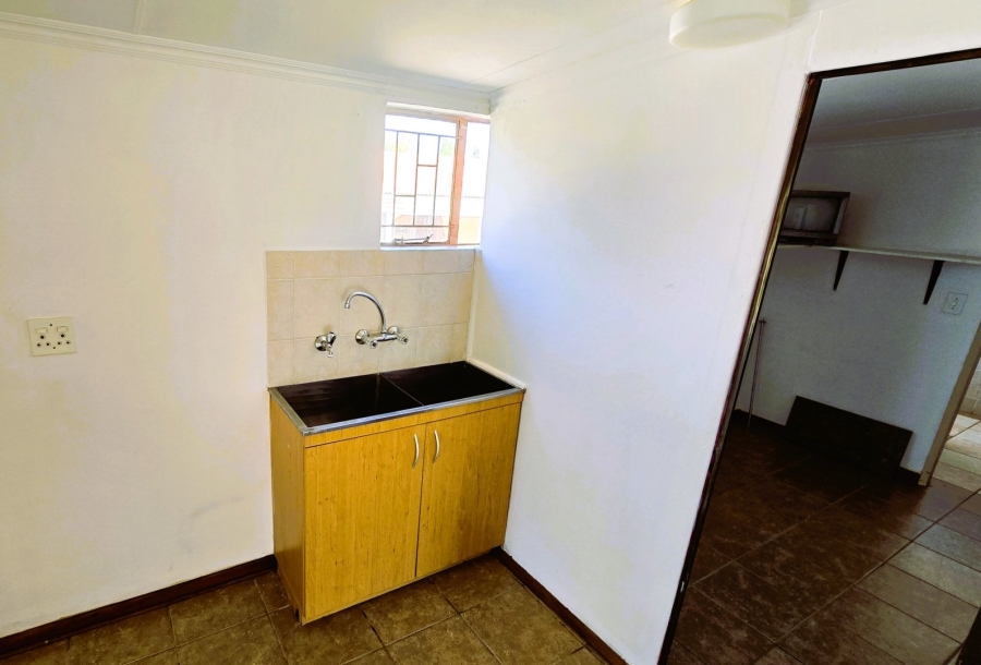 1 Bedroom Property for Sale in Kleinfontein A H Gauteng