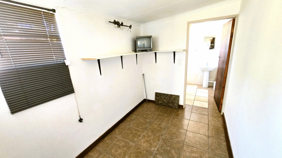1 Bedroom Property for Sale in Kleinfontein A H Gauteng