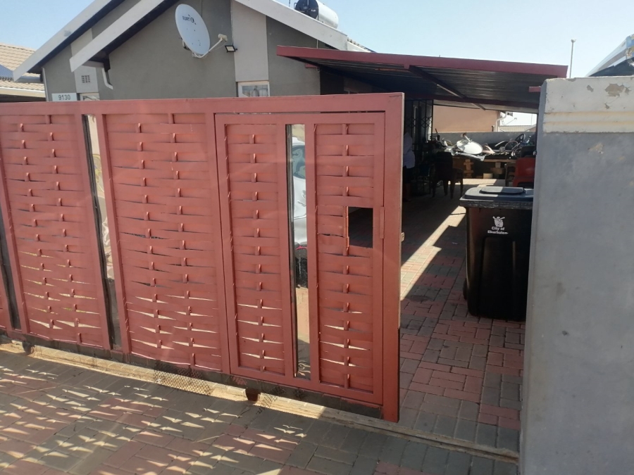  Bedroom Property for Sale in Windmill Park Gauteng